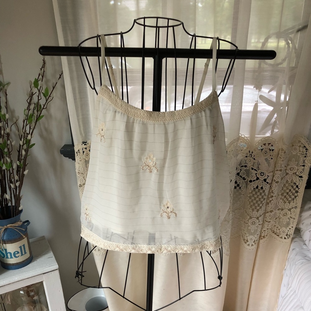 American Eagle sheer/lined ivory crop top